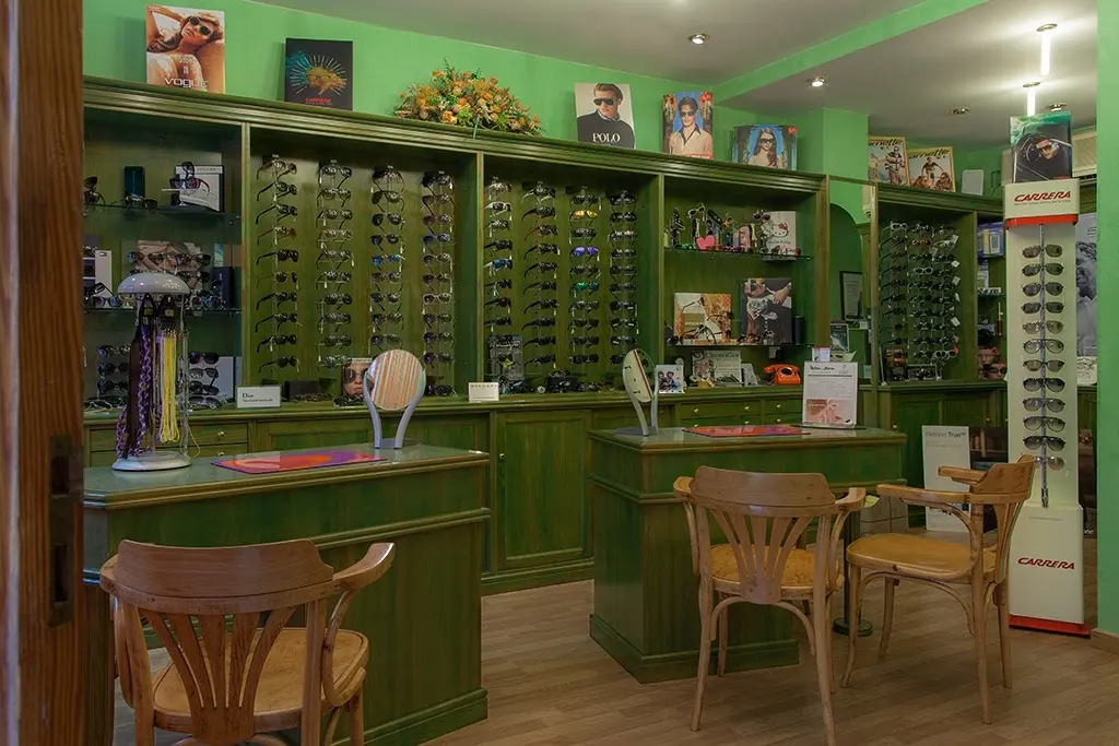 Optica Riera. Centro optico y auditivo