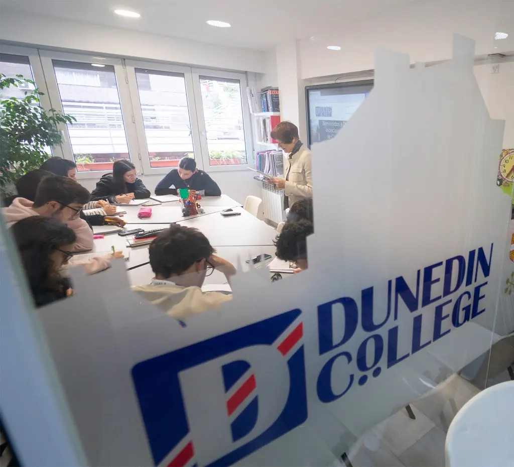 Academia Ingles Dunedin College