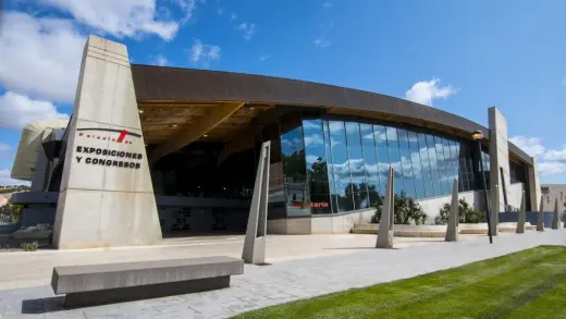 Palacio de Exposiciones y Congresos de Teruel / Institucion Ferial Ciudad de Teruel