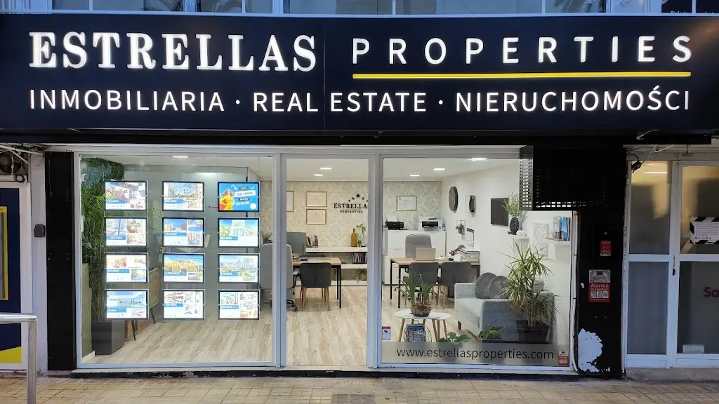 Estrellas Properties / Nieruchomosci w Hiszpanii / Inmobiliaria Benidorm / Real Estate Benidorm