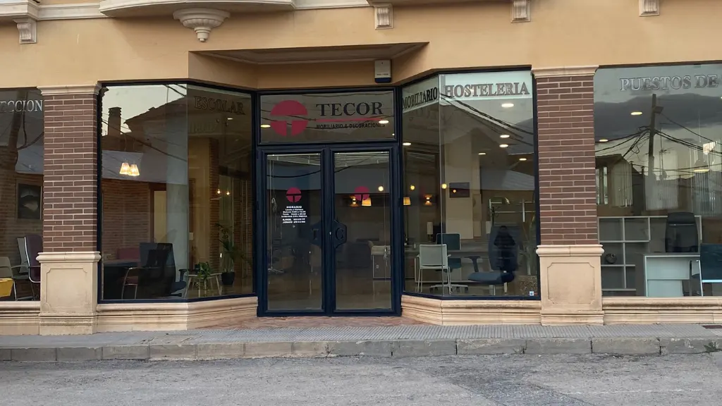 MOBILIARIO Y DECORACIONES TECOR S.L.