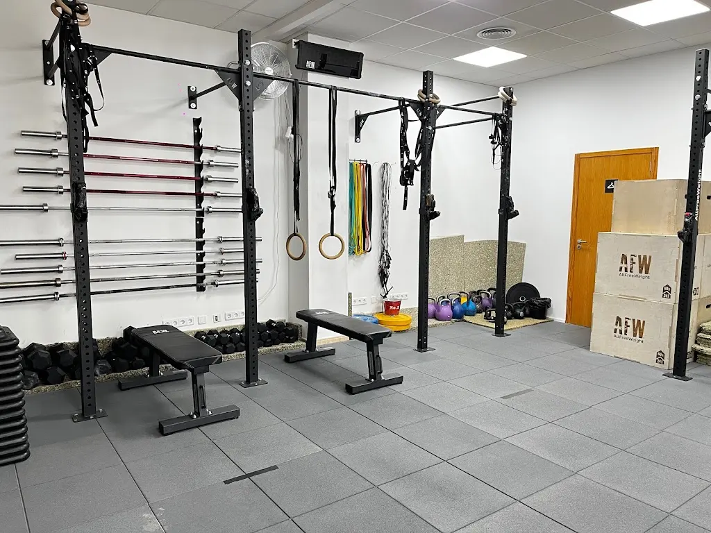 Fisiofit Palma - Fisioterapia, Yoga y Entrenamiento delante del Parc de ses Fonts