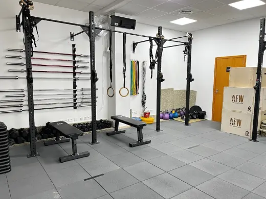 Fisiofit Palma - Fisioterapia, Yoga y Entrenamiento delante del Parc de ses Fonts