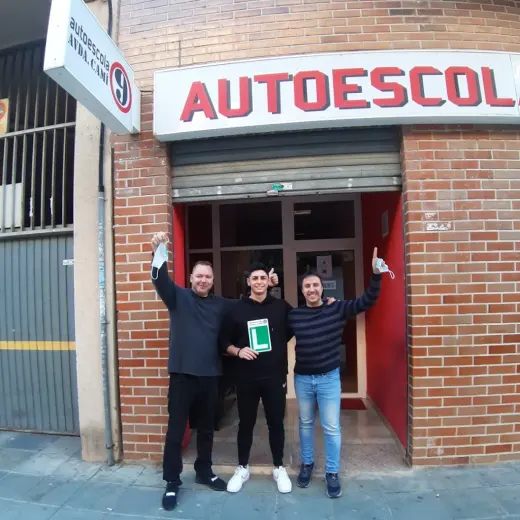 AUTOESCUELA AVENIDA CAMI 9
