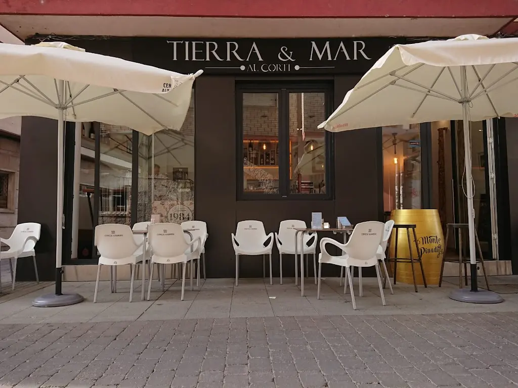 Tierra y Mar al corte