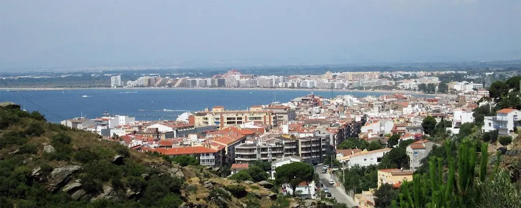 Lloret Immo - Agencia Inmobiliaria en Roses, Girona