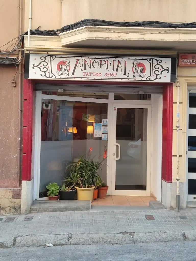 Anormal tattoo shop