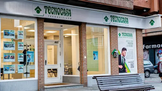 Tecnocasa agencia inmobiliaria