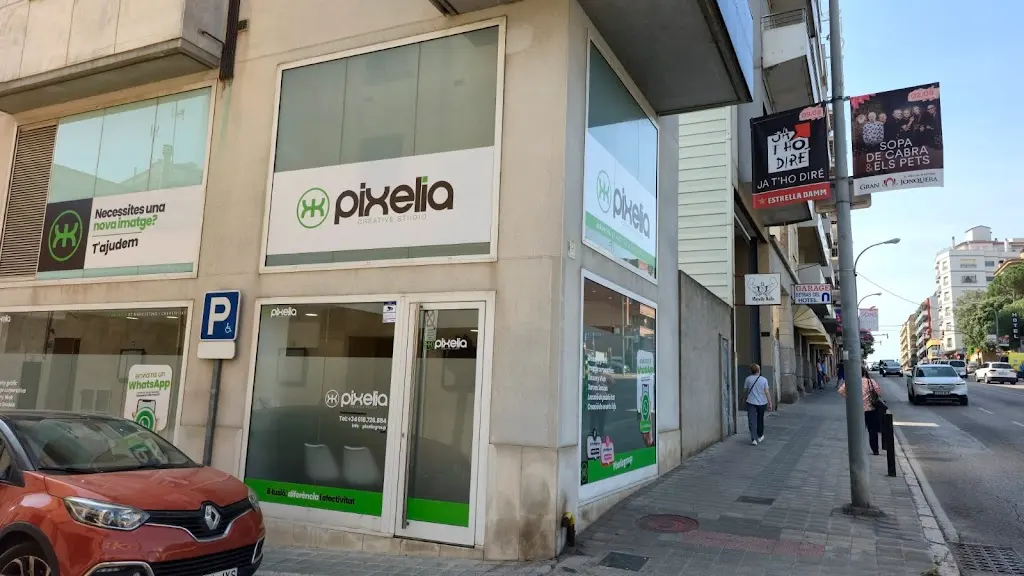 Pixelia Creative Studio