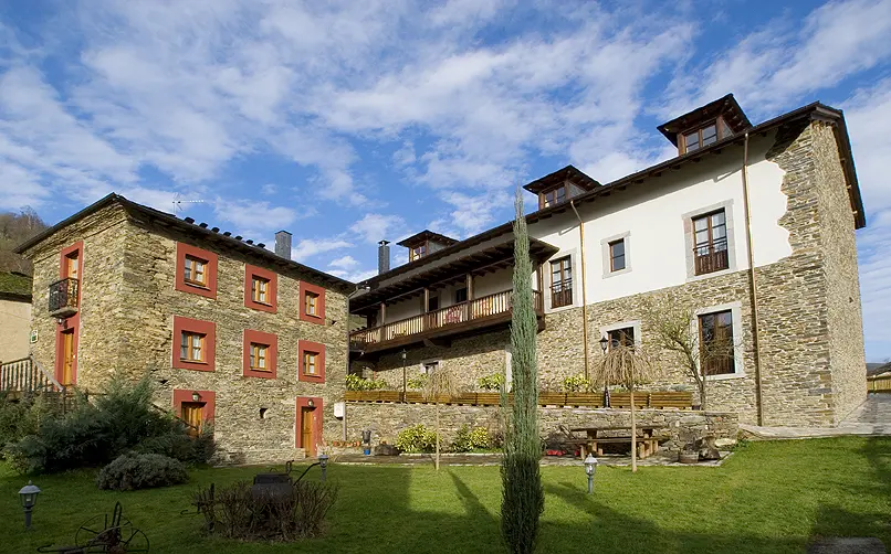 Hotel Rural L'Anceo
