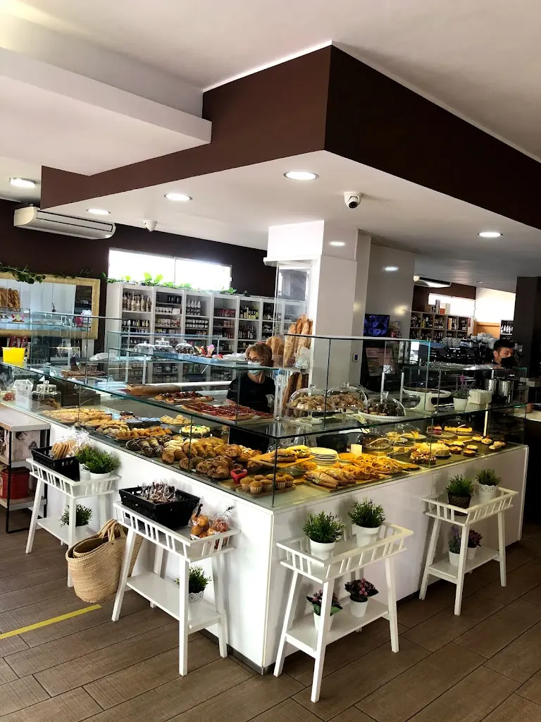 Pastisseria La Gloria Bakery & Coffee