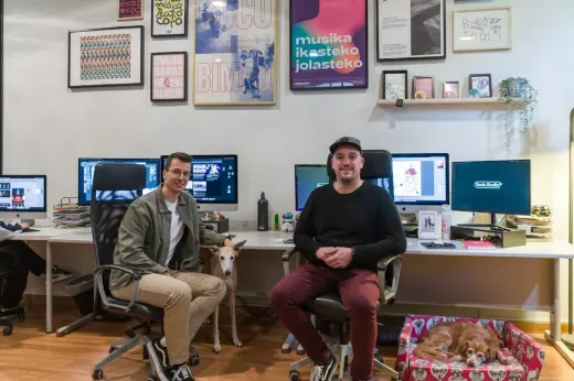 Socio.Studio(r) | Estudio de diseno grafico en Zaragoza