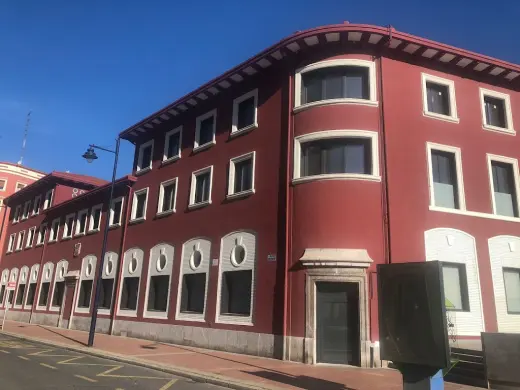 ALHONDIGA BARAKALDO - Fundacion de Trabajadores de la Siderurgia Integral