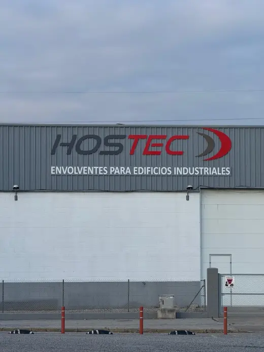 HOSTEC CUBIERTAS Y FACHADAS | Retirada Uralita Amianto | Panel Sandwich