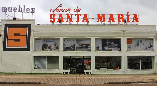 Muebles Saenz de Santa Maria