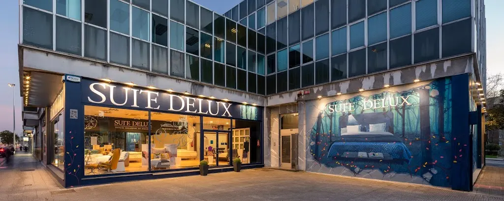 SUIT DELUX Leioa
