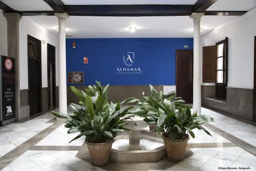 Alhamar Escuela de Turismo y Empresa