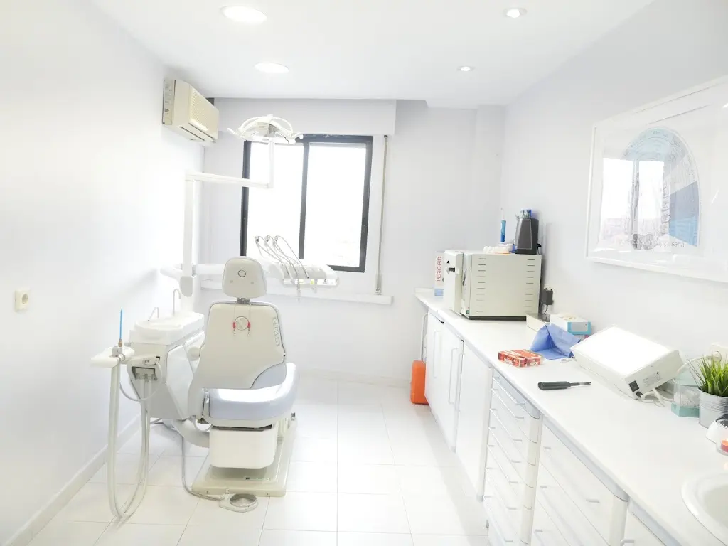 Clinica Dental Uzquiza Dental
