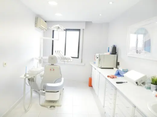 Clinica Dental Uzquiza Dental